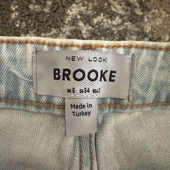 NWT New Look Brooke high rise flared jeans with side slit- LIGHT BLUE - Picture 4 of 6